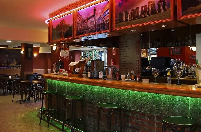 Apartahotel Bermudas Benidorm Апарт-отель 2*